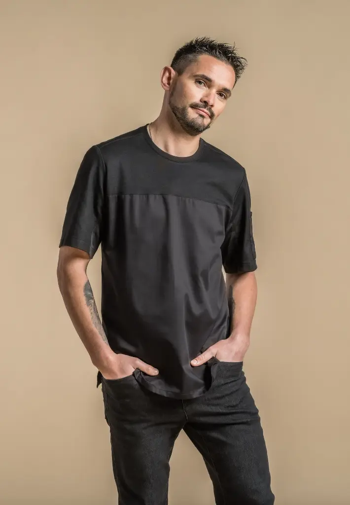 b-shirt black 1.webp